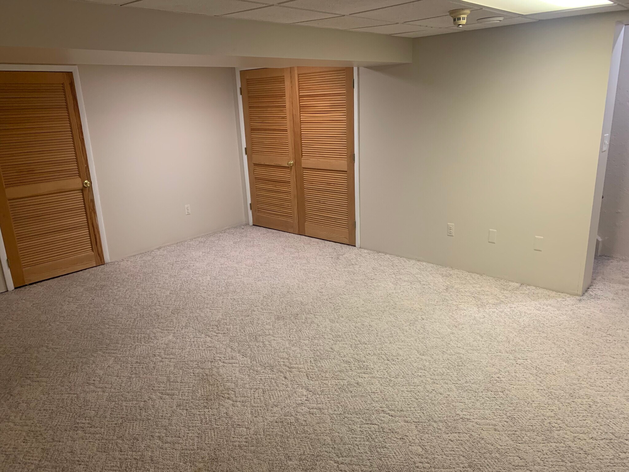 3rd Bedroom / Recreation Room - 5131 Buckingham