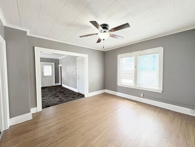 Building Photo - 1309 Idaho St