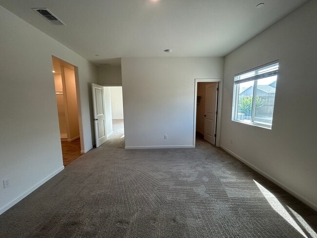 Building Photo - 931 Grimsby Ln