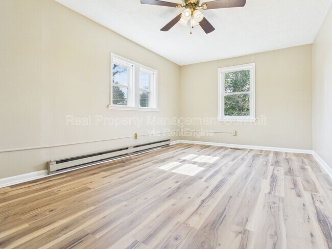 Building Photo - 2501 N Augusta St