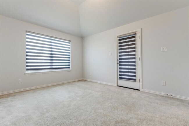 Building Photo - 13445 Loyla Ct