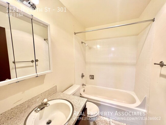 Building Photo - 1bd/1bath Apartment with Ample Space! *Lar...