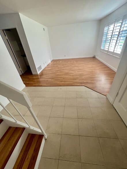 Building Photo - 133 Lawnview Cir