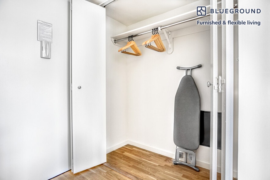 Building Photo - 1501 Lexington Ave