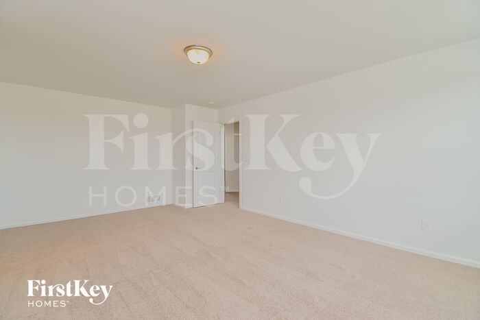 Building Photo - 10381 Luneth Dr