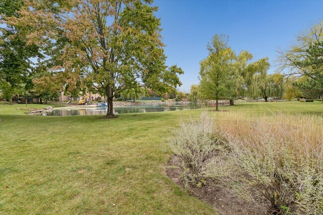 Building Photo - 1410 Fairfax Ln