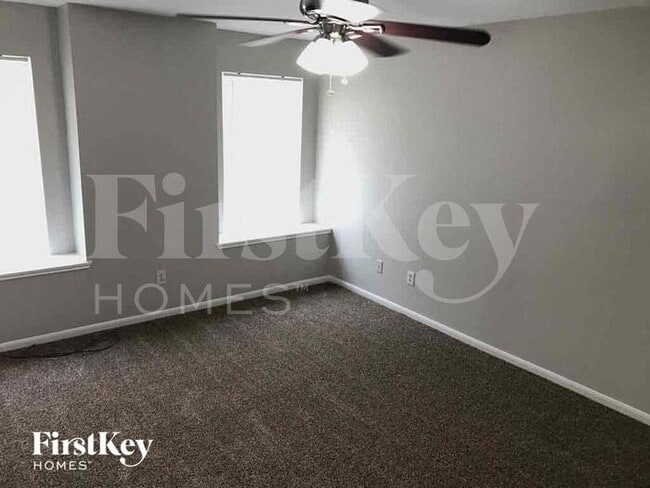 Building Photo - 17919 Greenbriar Park Dr