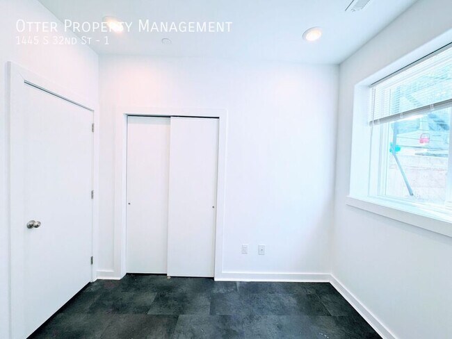Building Photo - 1445 S 32nd St
