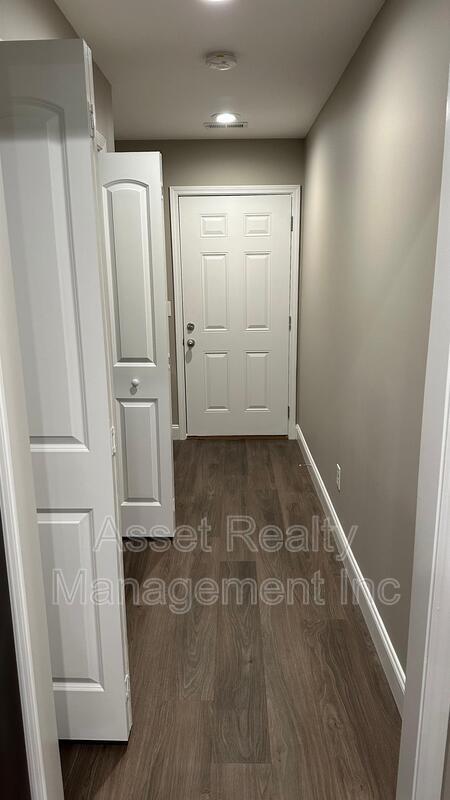 Building Photo - 112 Bennett Ln