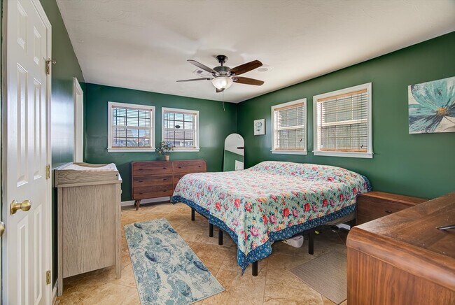 Building Photo - 3415 80th St