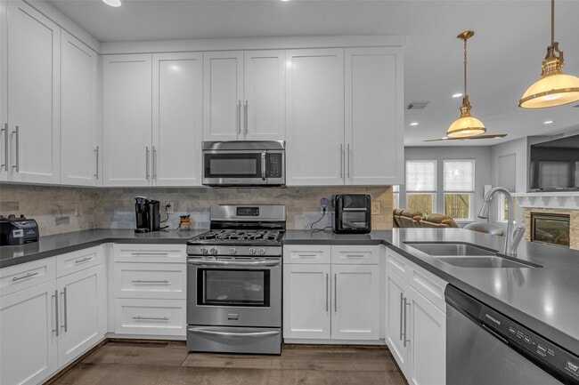 Building Photo - 26 Scarlet Woods Ct