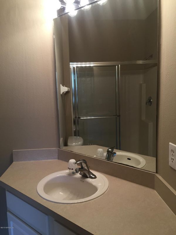 Building Photo - 7801 Point Meadows Dr