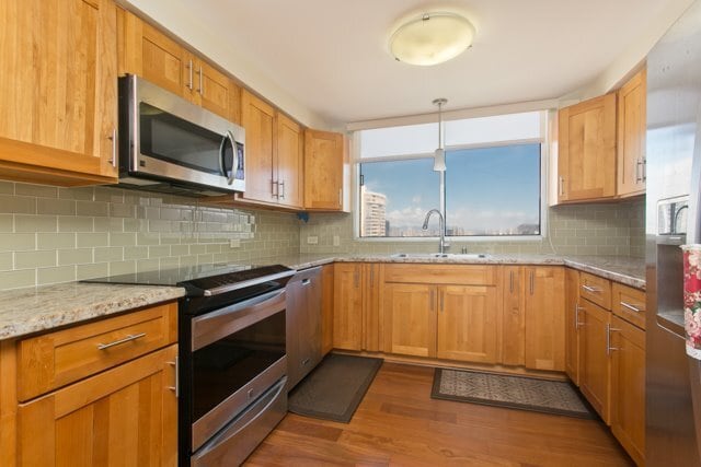 Building Photo - KAPIOLANI 2 Bedroom - Spacious and Bright ...