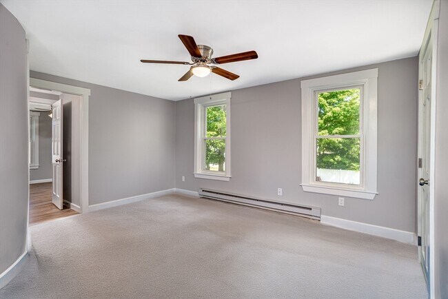 Building Photo - 105 Hamilton St