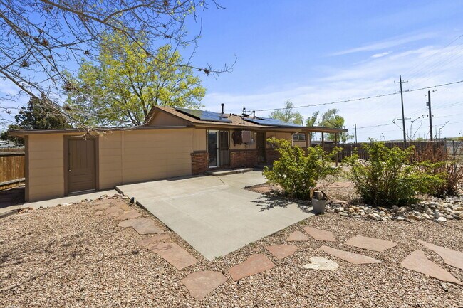 Building Photo - 2650 Willard Dr