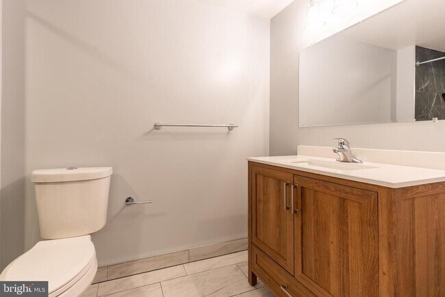 Building Photo - 235 E Village Rd