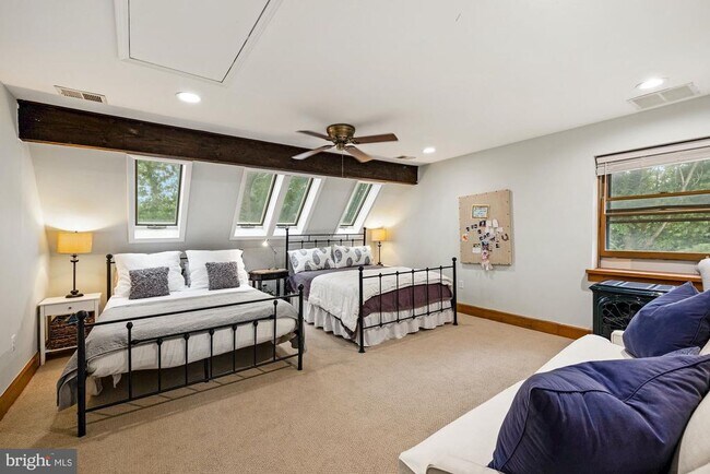 Building Photo - 35299 Snickersville Turnpike