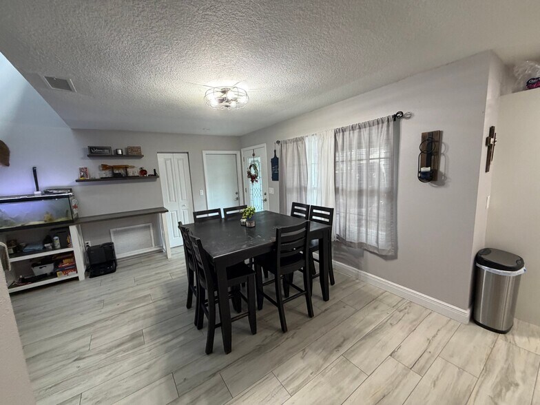 Building Photo - 4157 Palau Dr