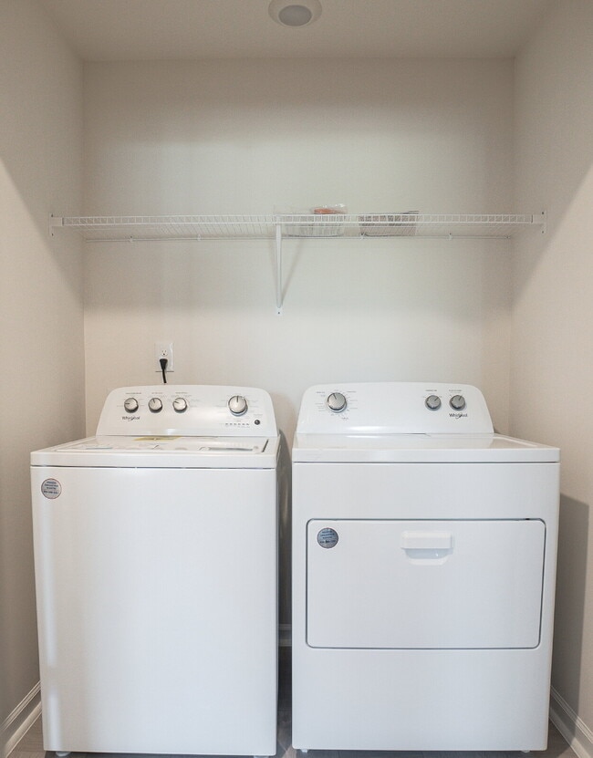 Building Photo - End unit! Available Early June!