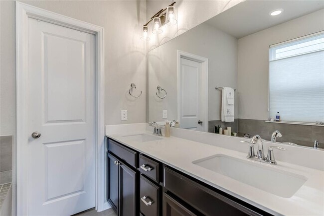 Building Photo - 1405 Hyde St