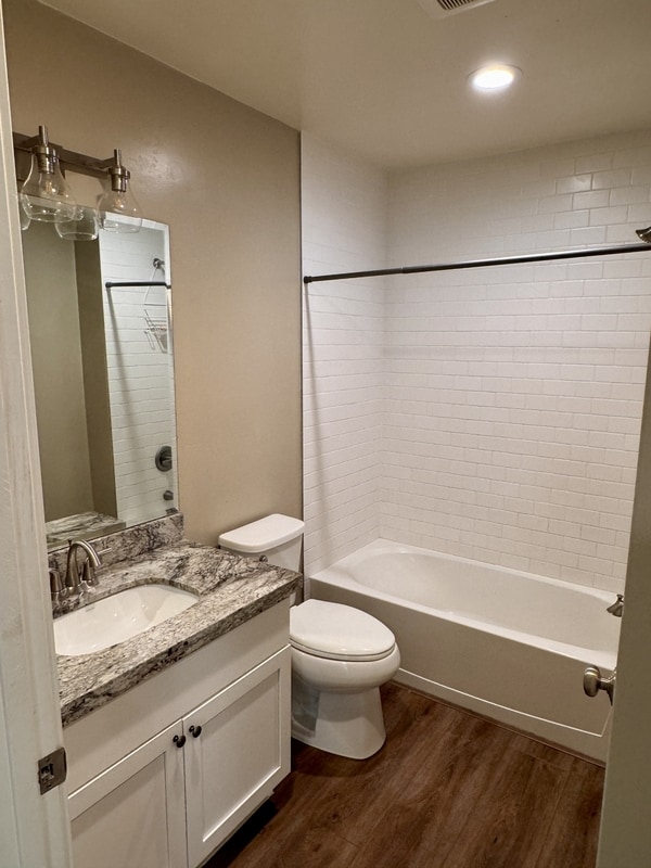 Building Photo - 230 Pello Ln