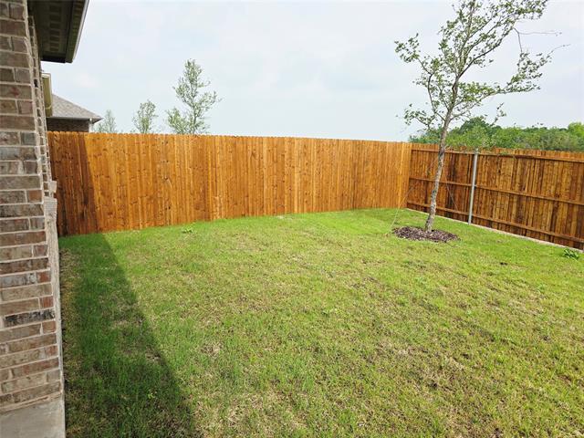 Building Photo - 712 Roanoke Dr
