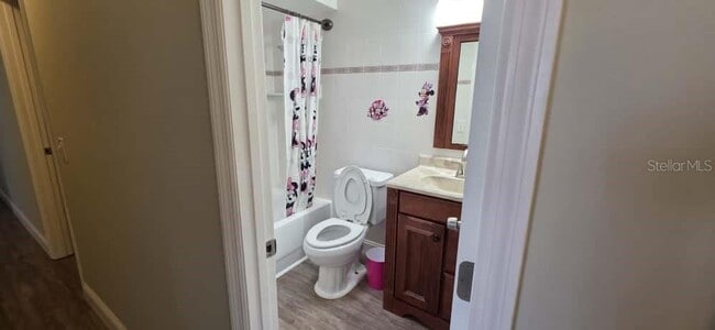 Building Photo - 105 Blue Heron Ln