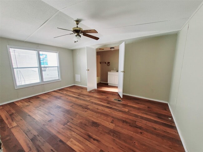 Building Photo - 401 S Woodson St