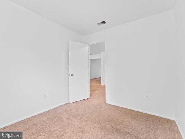 Building Photo - 1809 Silver Ct
