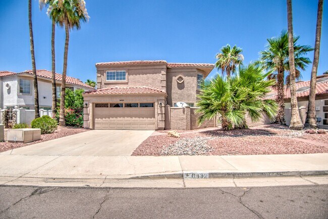 Building Photo - 4bd, 3ba on Arrowhead Golf Course!