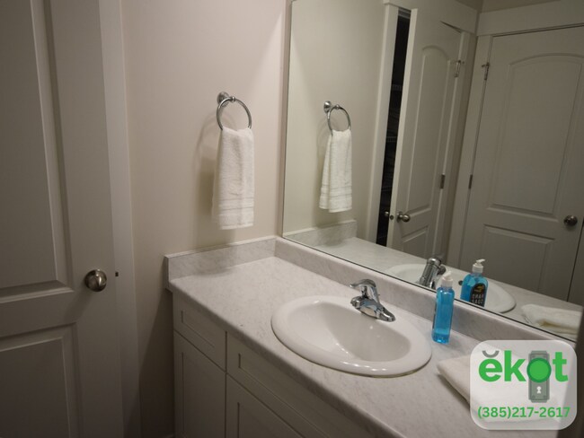 Building Photo - 43 Swasey Peak Wy