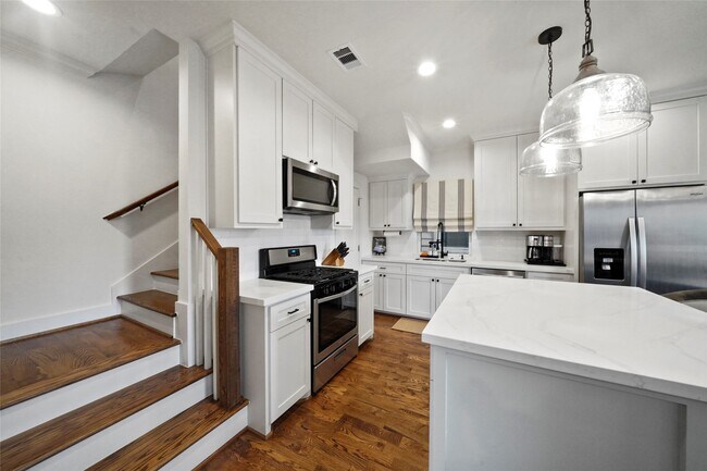 Building Photo - 3400 Castor St