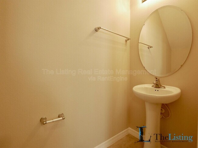 Building Photo - 10403 Regent Square Dr