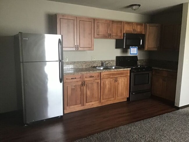 Building Photo - 1700 Locust St