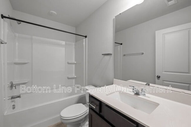 Building Photo - 1129 Lily Loch Wy