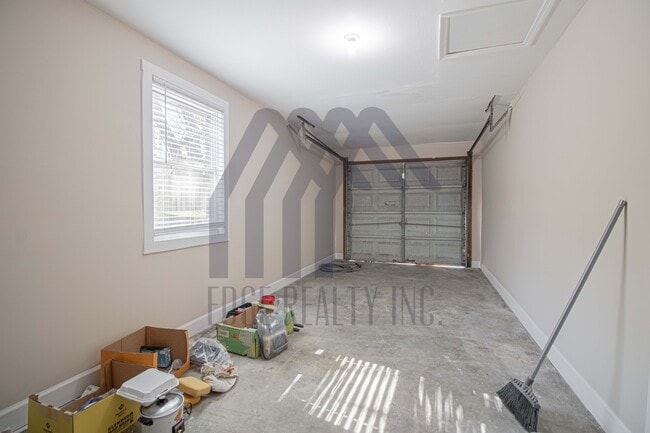 Building Photo - 7116 Skidaway Rd