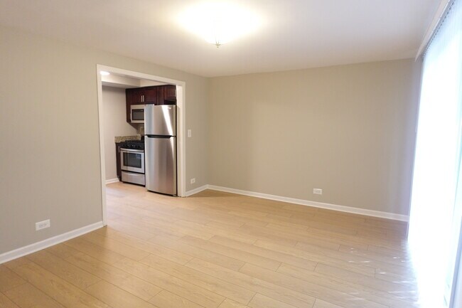 Building Photo - 2021 Berkshire Cir