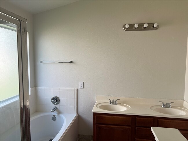 Building Photo - 18311 Melissa Springs Dr