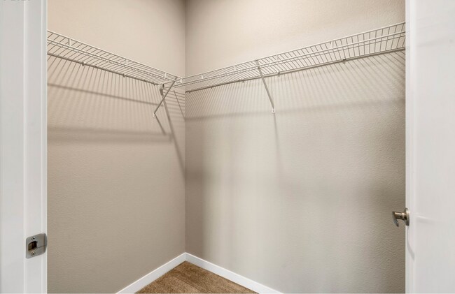 Building Photo - 17181 SW Snowdale St