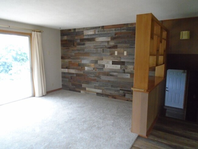 Building Photo - 5514 Tuttle Cove Rd