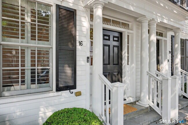 Building Photo - 16 Elmwood Drive