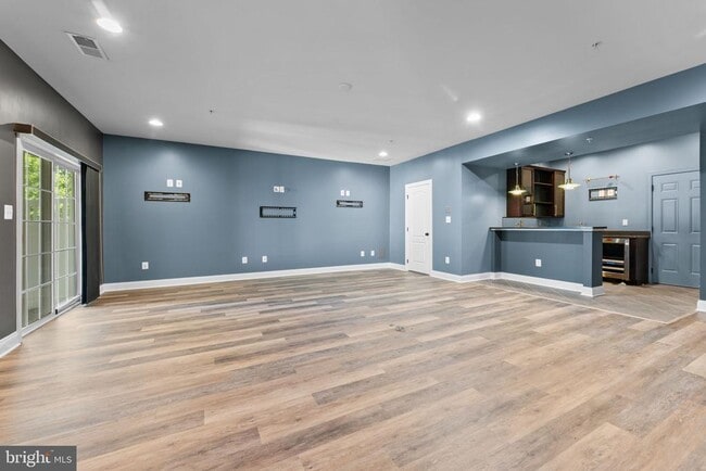 Building Photo - 4500 Grazing Way