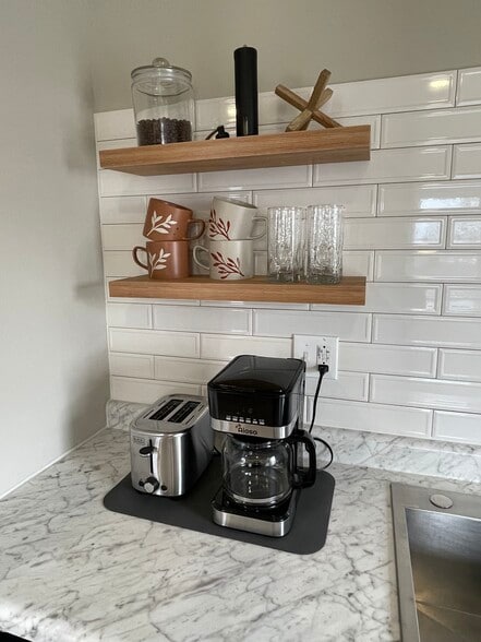 Building Photo - 502 Woodworth Ave