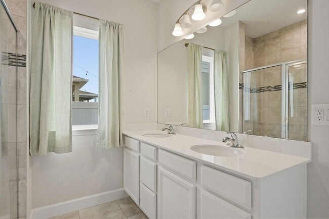 Building Photo - 19056 Heavenside Ct