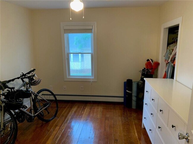 Building Photo - 34 Callender Ave