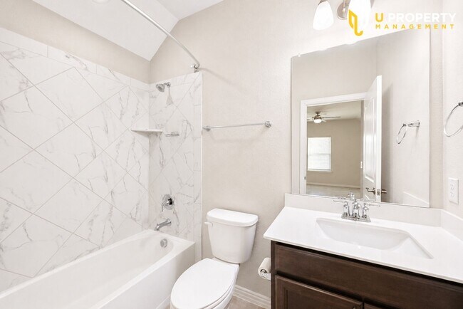 Building Photo - 4509 Expedition Dr