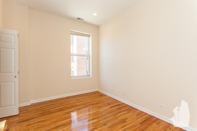 Building Photo - 2 bedroom in Chicago IL 60614