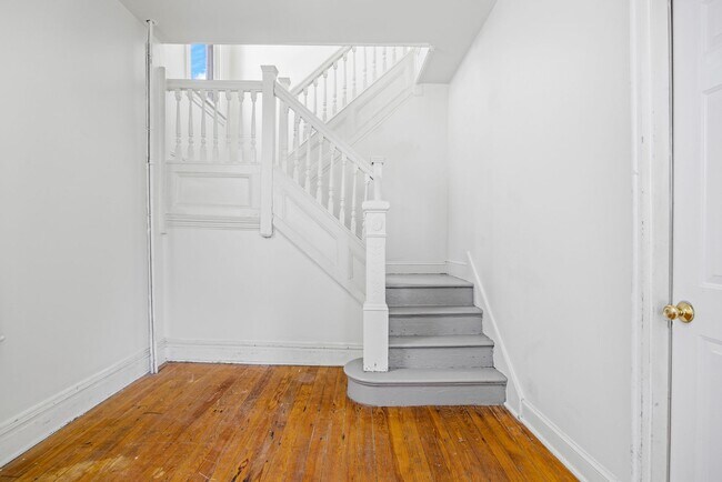 Building Photo - 3415 Enslow Ave