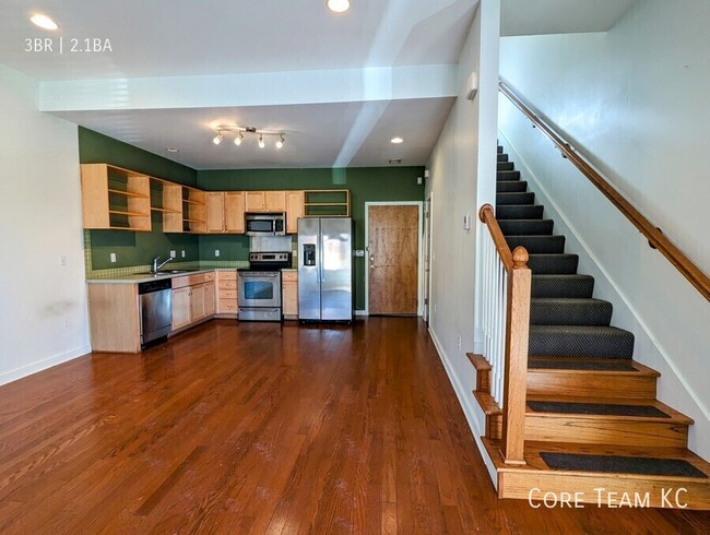 Building Photo - 2911 Cherry St