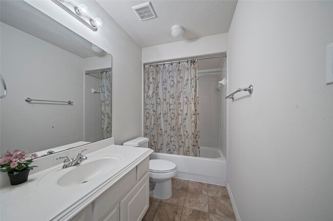 Building Photo - 14443 Basalt Ln
